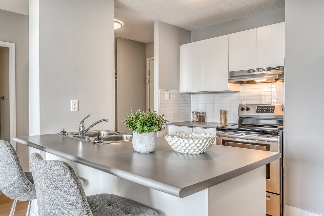 Capilano Tower - Photo 6 of 25