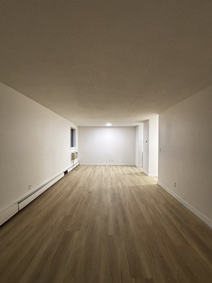 Hillcrest - Photo 3 of 19