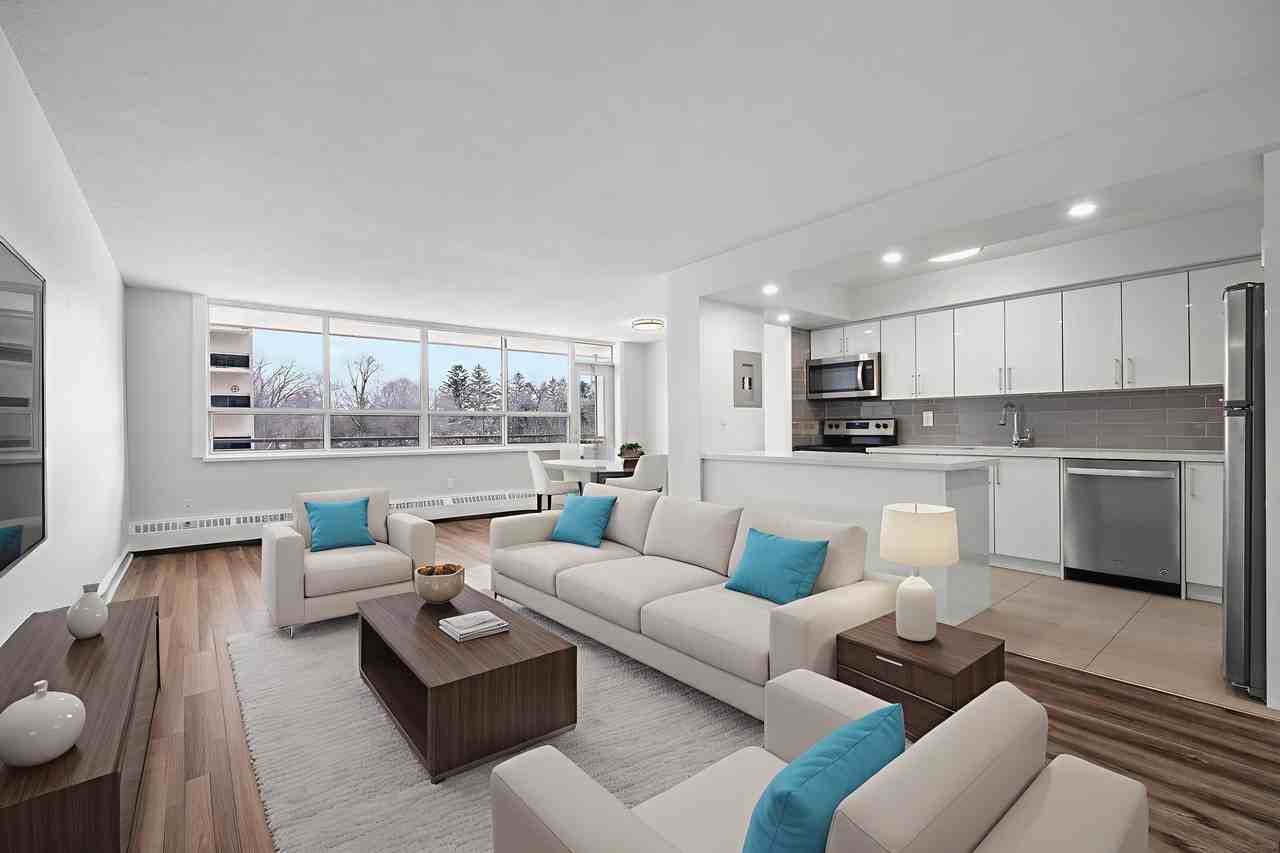 The Diplomats - Photo 4 of 13