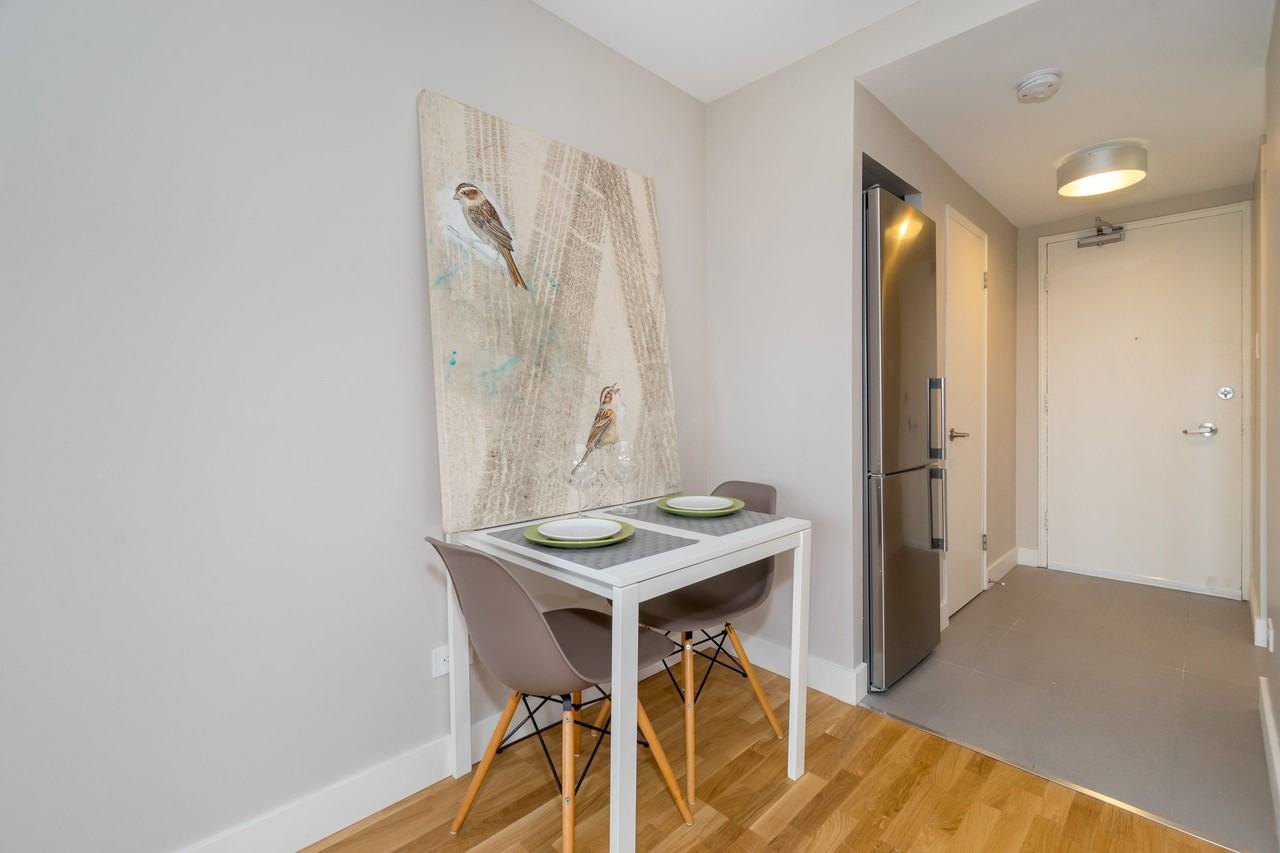 111 Lawton Boulevard - Photo 5 of 50