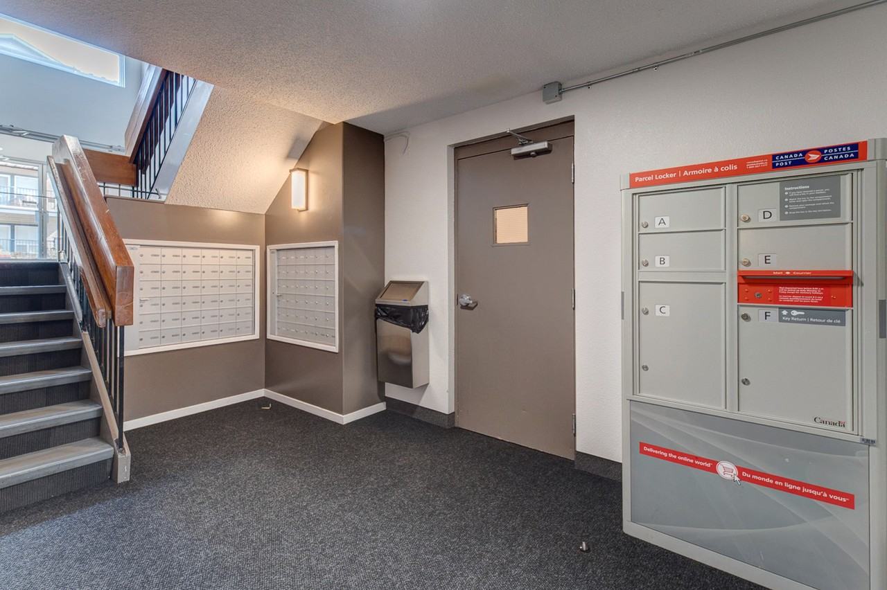 Blue Quill Pointe - Photo 6 of 50