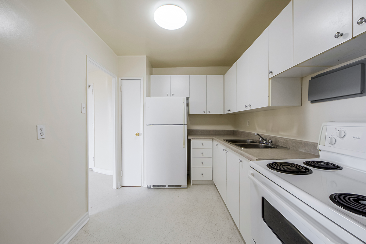 350 The West Mall - Photo 7 of 14