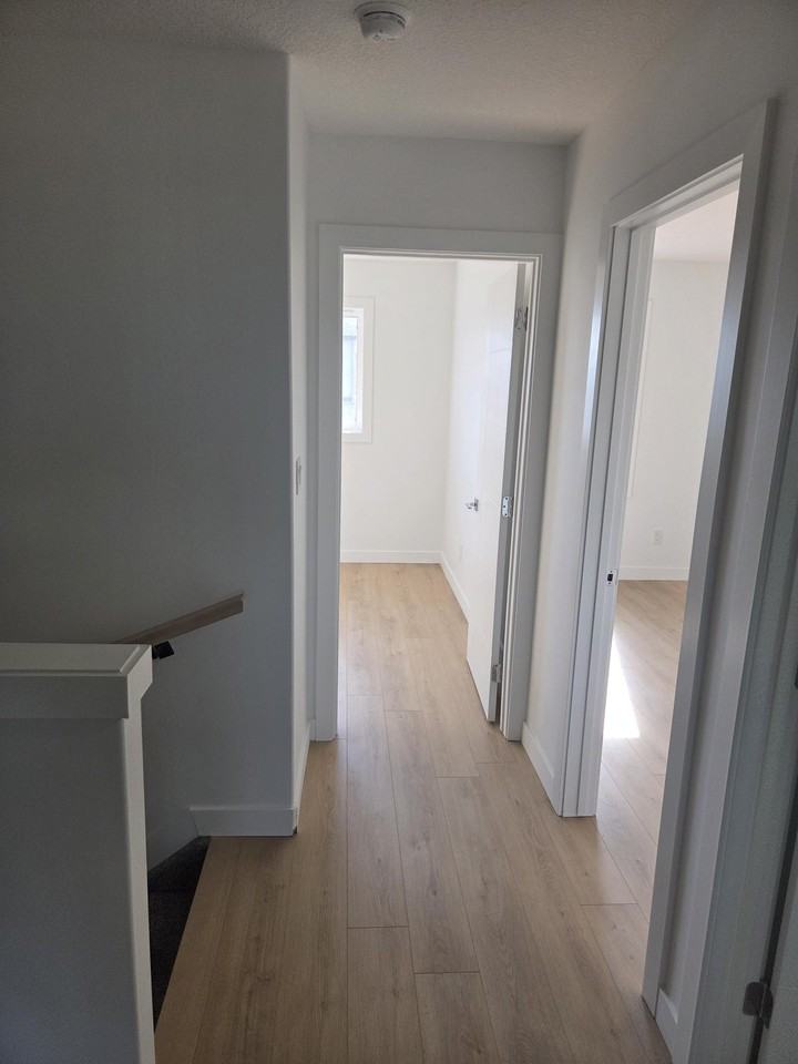 Strongbuilt Azur 1 - Photo 7 of 12