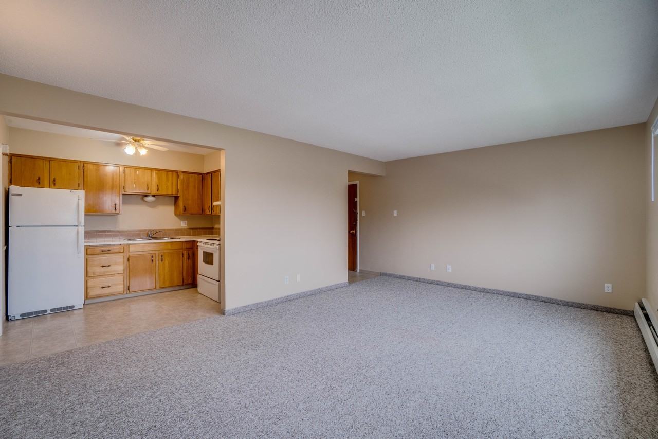 Villa Grande Apartments - Photo 6 of 20