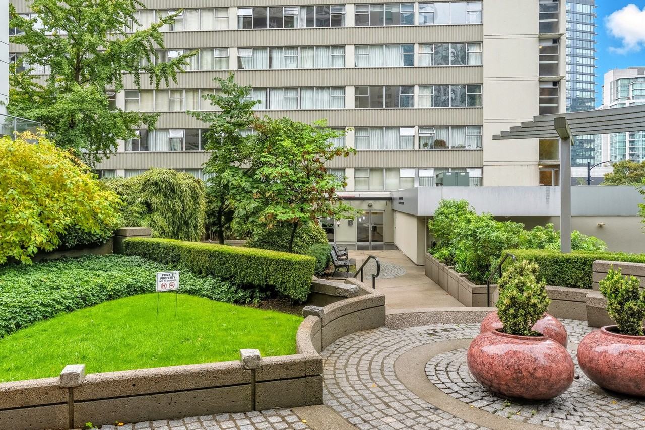 Georgian Towers - Photo 7 of 40