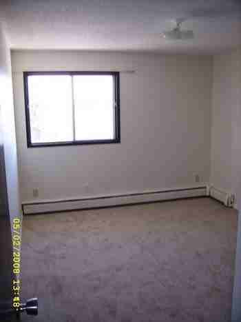 Adeel manor - Photo 4 of 6