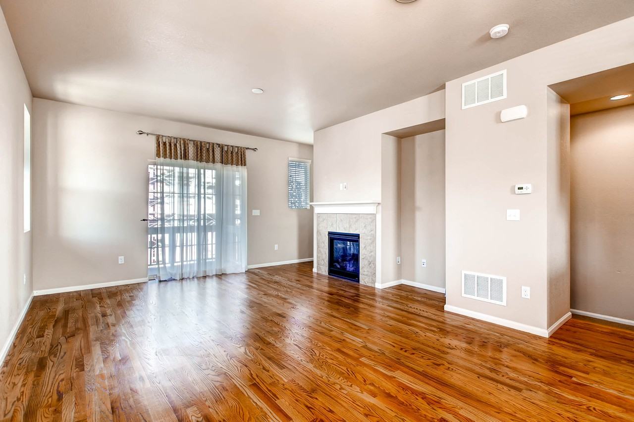 9490 Halstead Lane - Photo 3 of 12