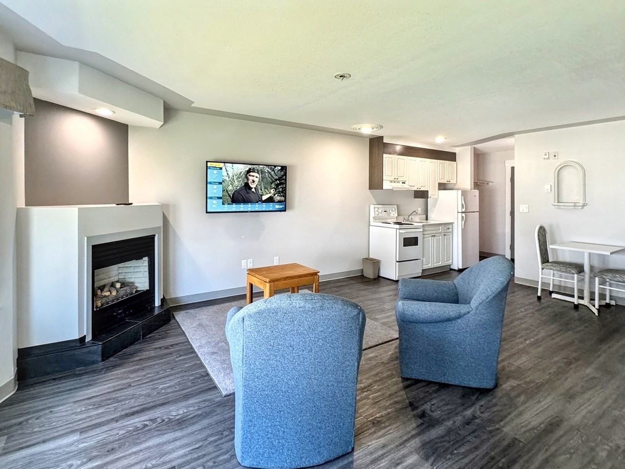 Western Long Stay - Photo 7 of 29