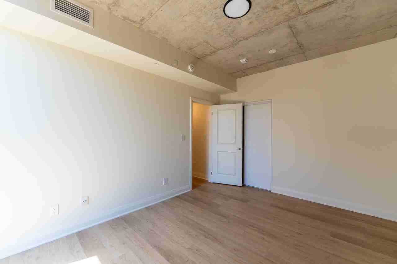 11 Robert St - Photo 7 of 13