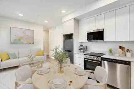 Raven Apartments - Photo 5 of 16