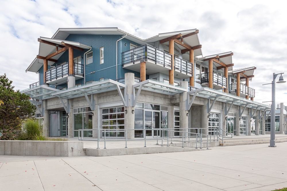 Imperial Landing - Photo 4 of 12