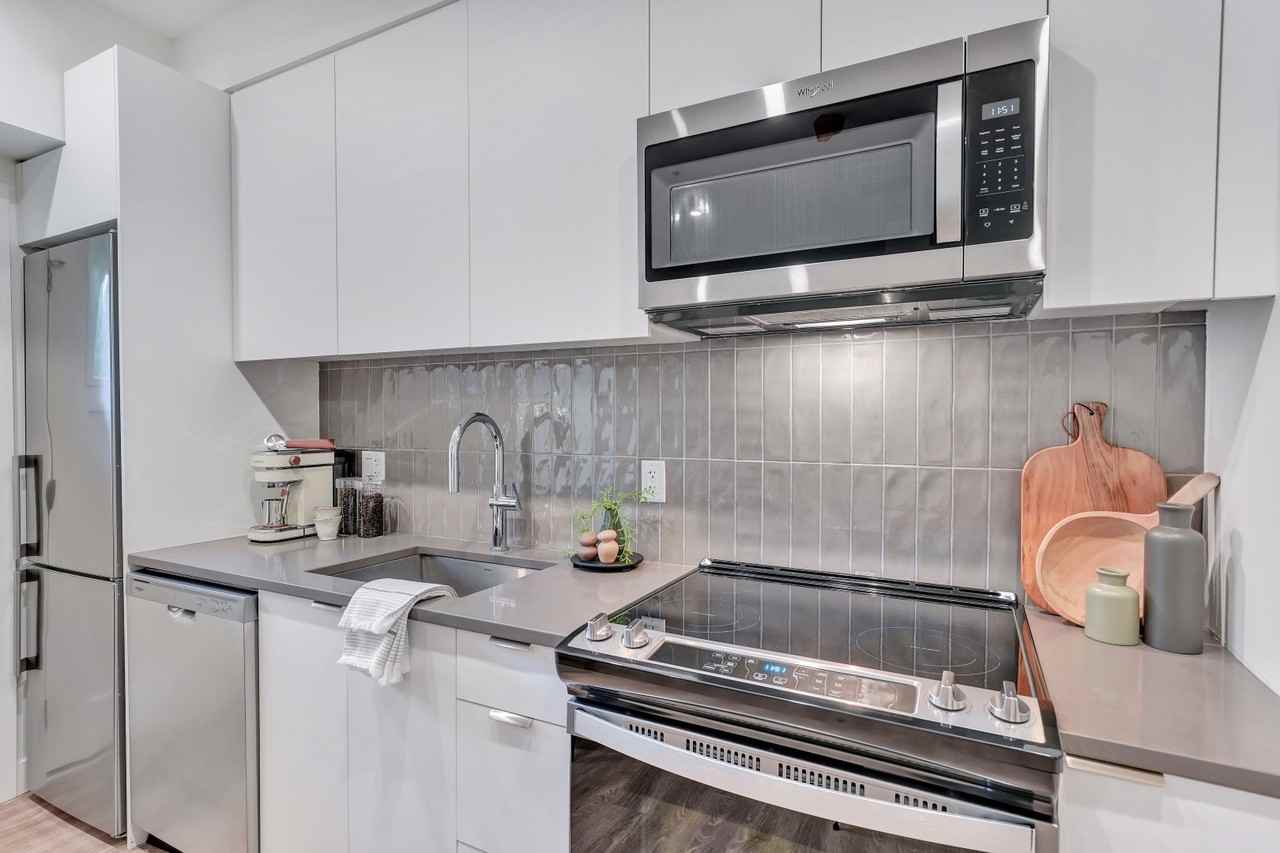 The Lively - 137 East Keith Rd - Photo 4 of 46