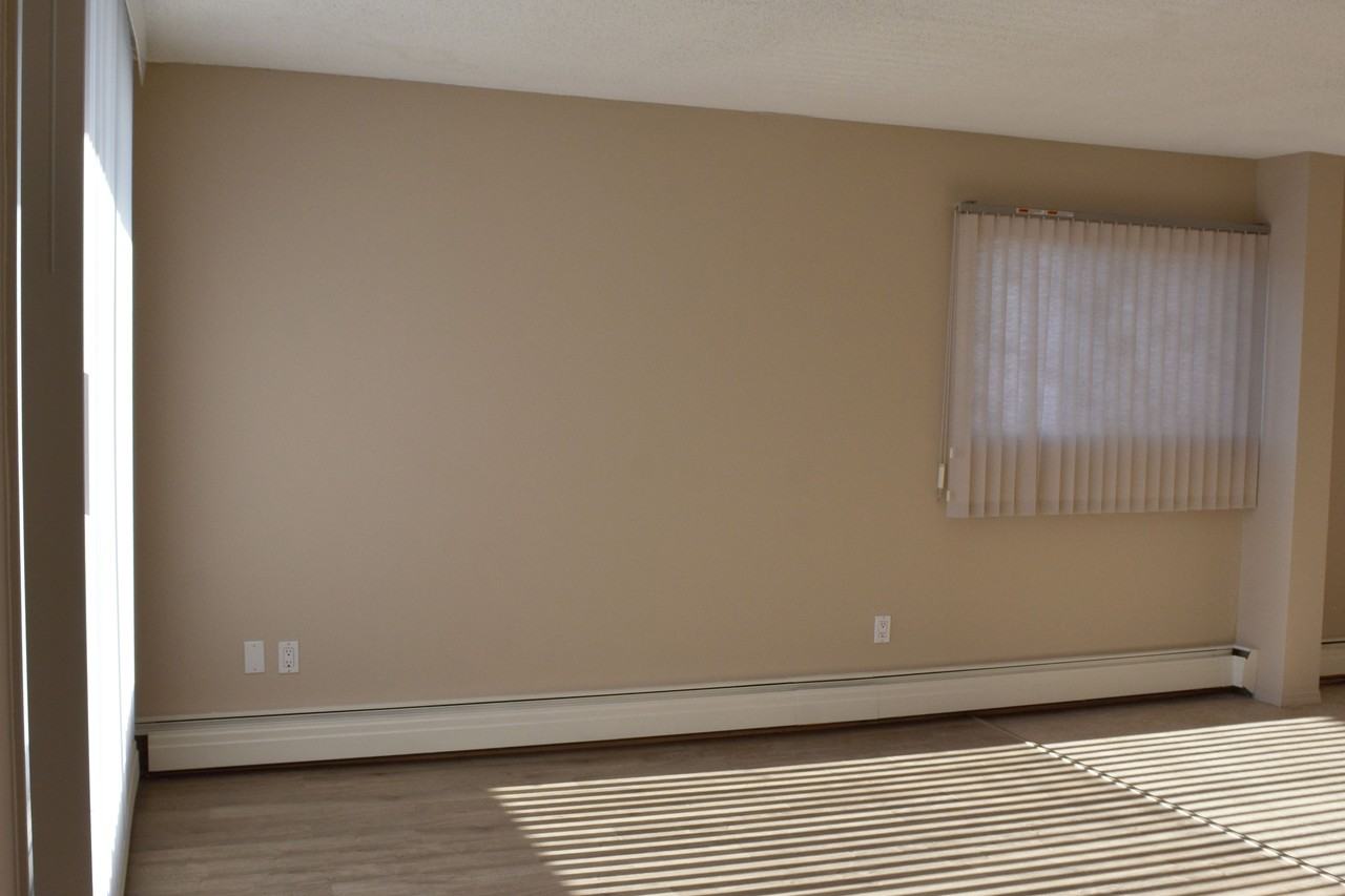 Cavalier Apartments - Photo 7 of 18