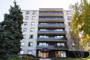featured image of 2239 Eglinton Ave E