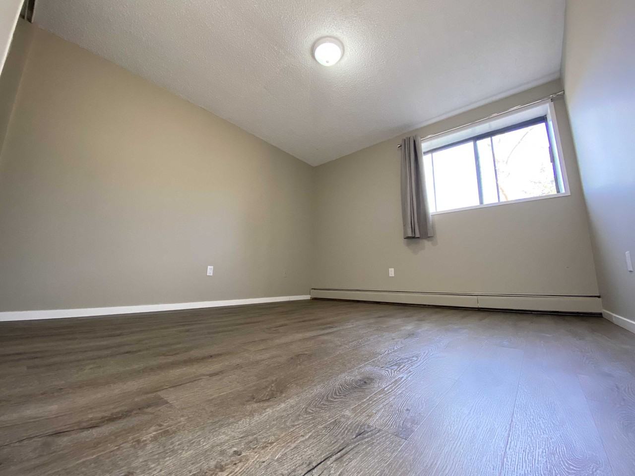 Lawson Place - Photo 4 of 6