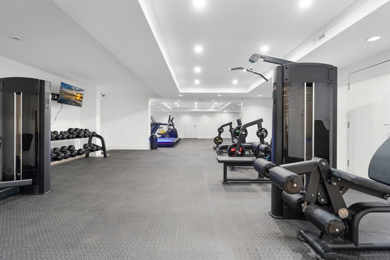 The Terrace on Lundy's - Photo 6 of 10