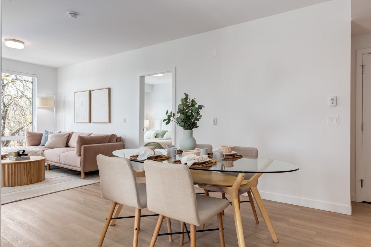 Lonsdale Square Apartments - Photo 7 of 50