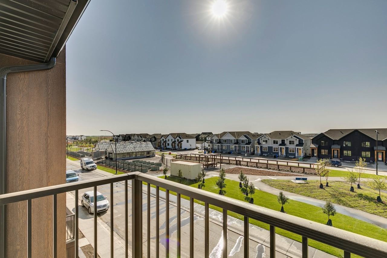 The Towns at Rangeview - Photo 3 of 34