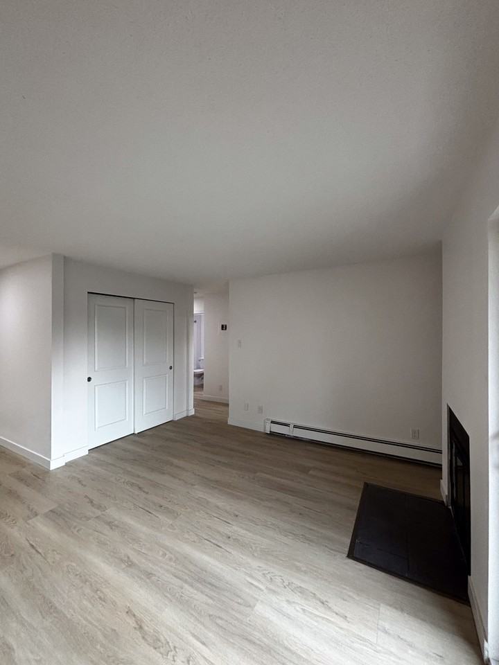 The Mews – MGM - Photo 3 of 19