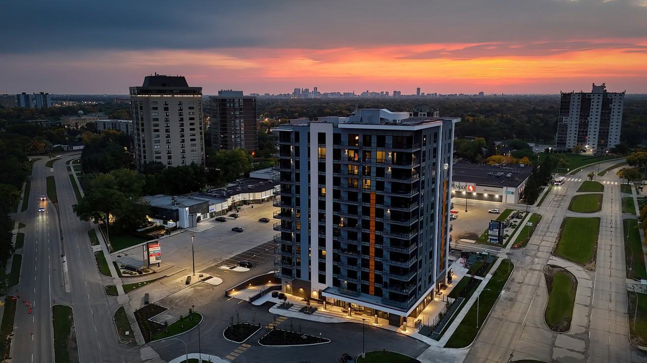 Atelier - Photo 3 of 50