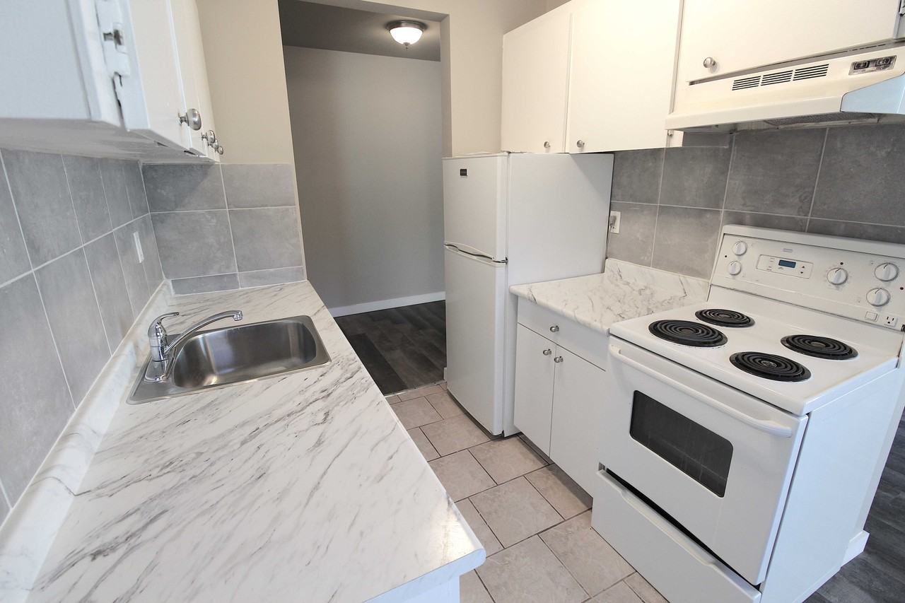 Chelsey Apartments - Photo 3 of 7