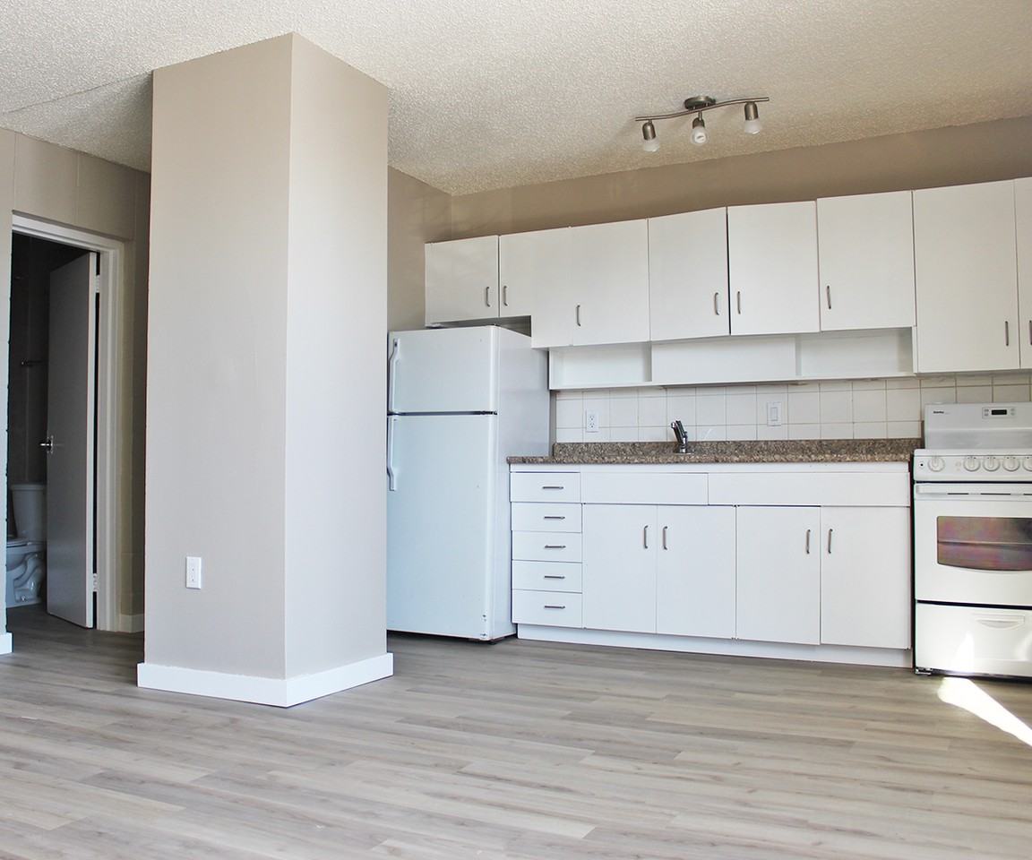 Sierra Manor - Photo 4 of 7