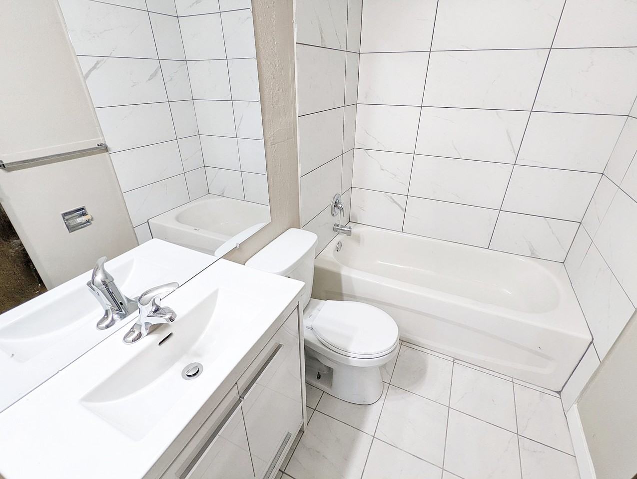 Prince George Connaught Apartments - Photo 7 of 13