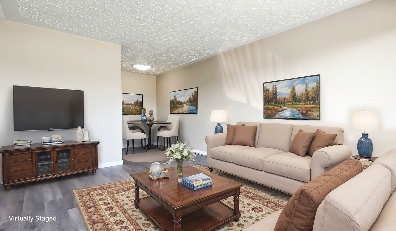 Queensway Place Apartments - Photo 2 of 16