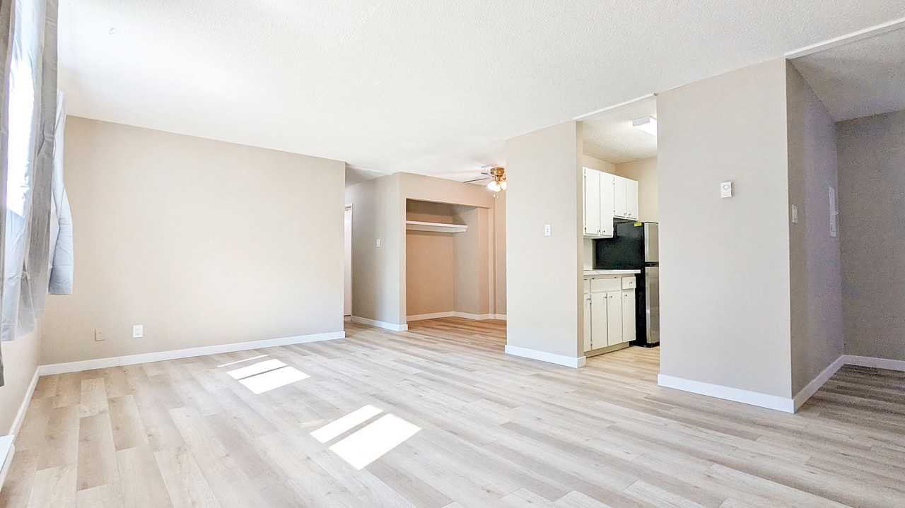 Forestview Heights Apartments - Photo 5 of 12