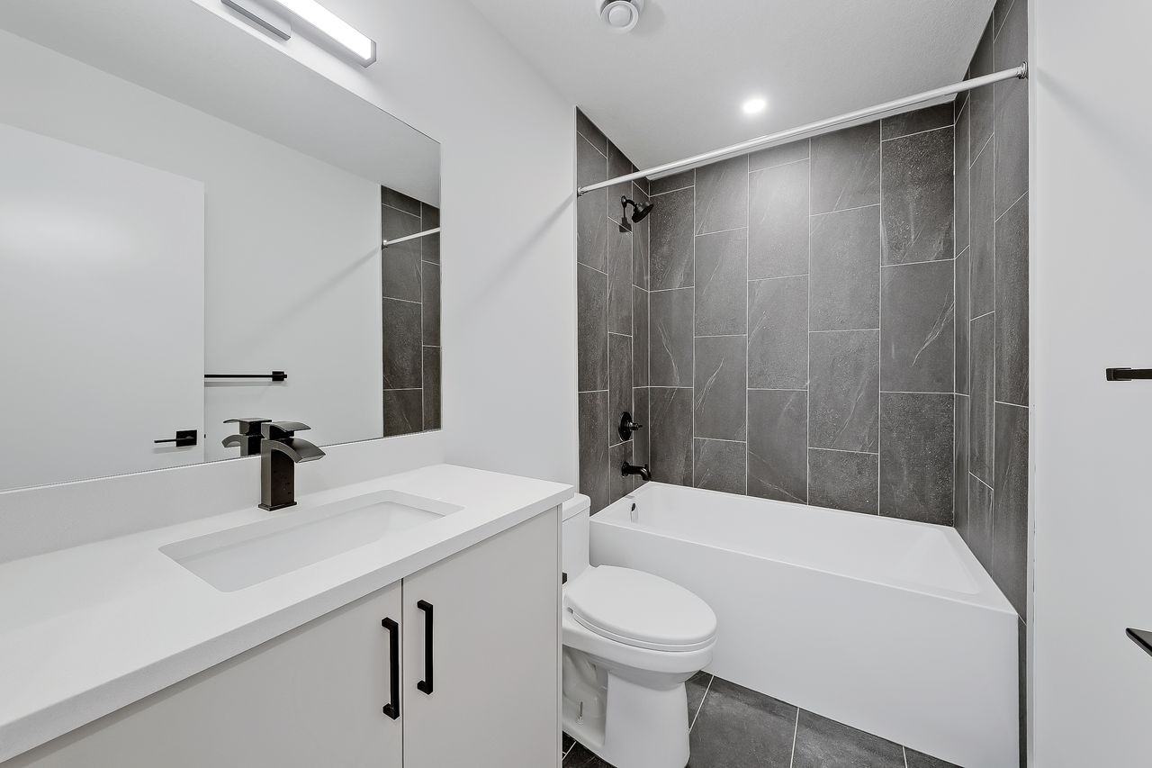 Altadore II - Photo 7 of 13