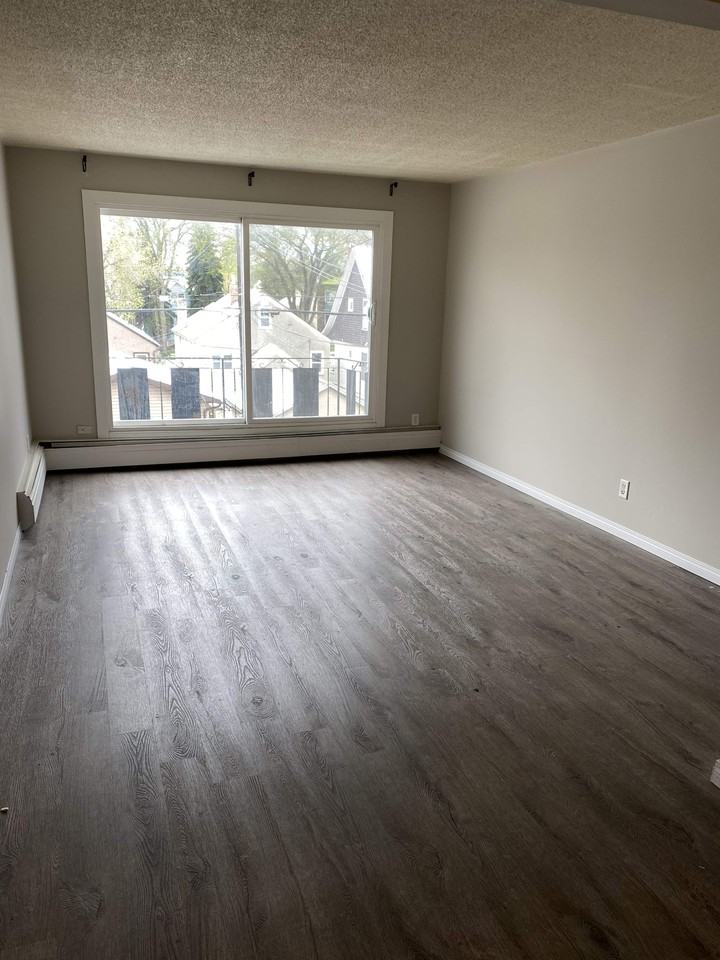 Queenland Apartment - Photo 5 of 9