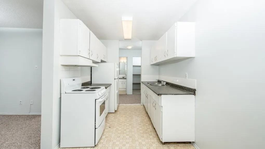 San Carlos Place - Photo 4 of 9