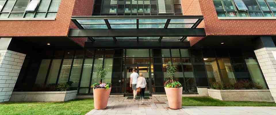 WESTQ - Photo 4 of 37