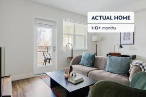 featured image of 3888 Artist Walk Cmn