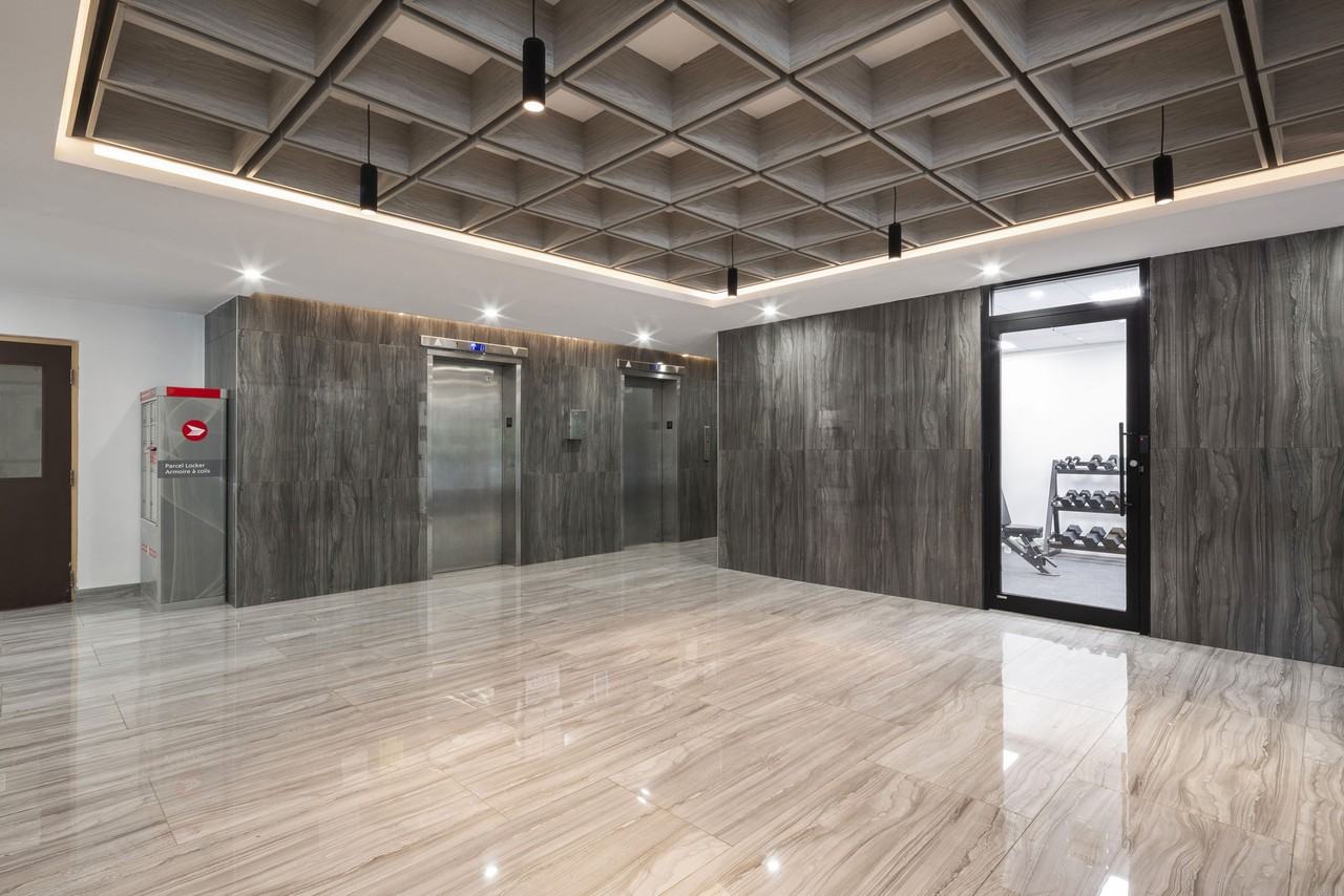 Robin Hood Apartments - Photo 3 of 13