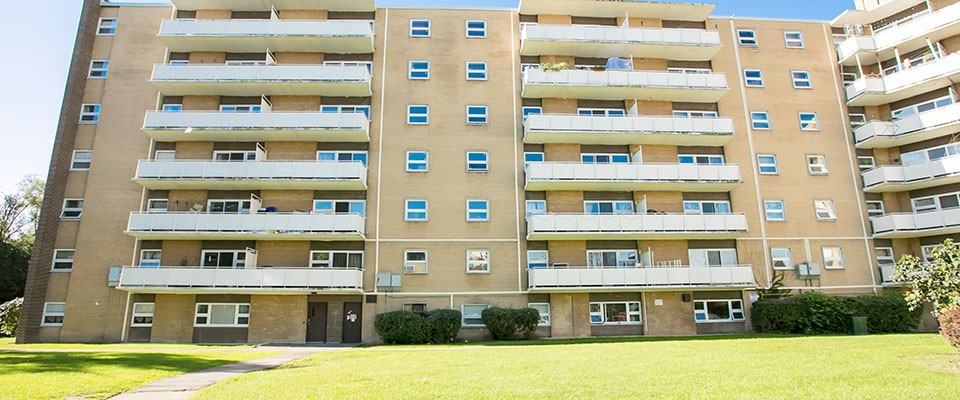 St. Andrews Towers East - Photo 7 of 8