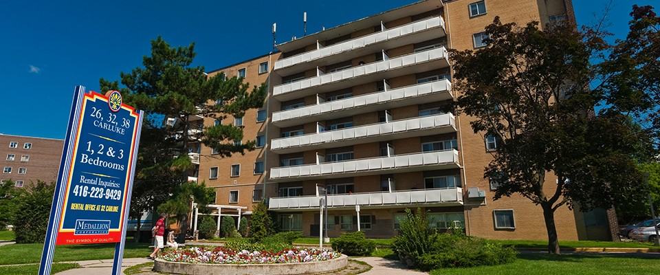 St. Andrews Towers East - Photo 2 of 7