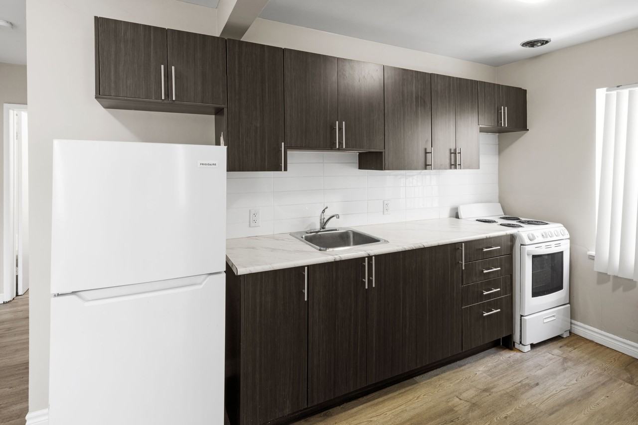 59 Ridout - Photo 4 of 14