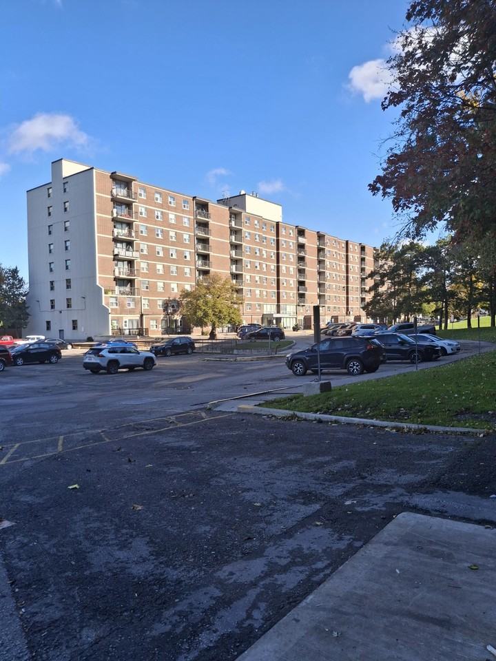 1040 Cedar St. and 280 Wentworth St. - Photo 2 of 15