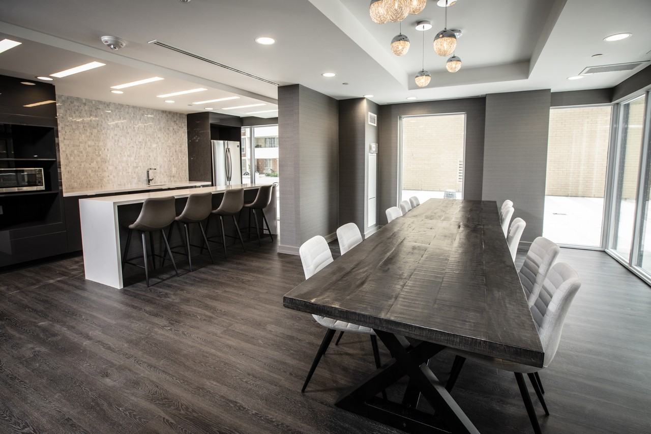 561 Sherbourne - Photo 5 of 16