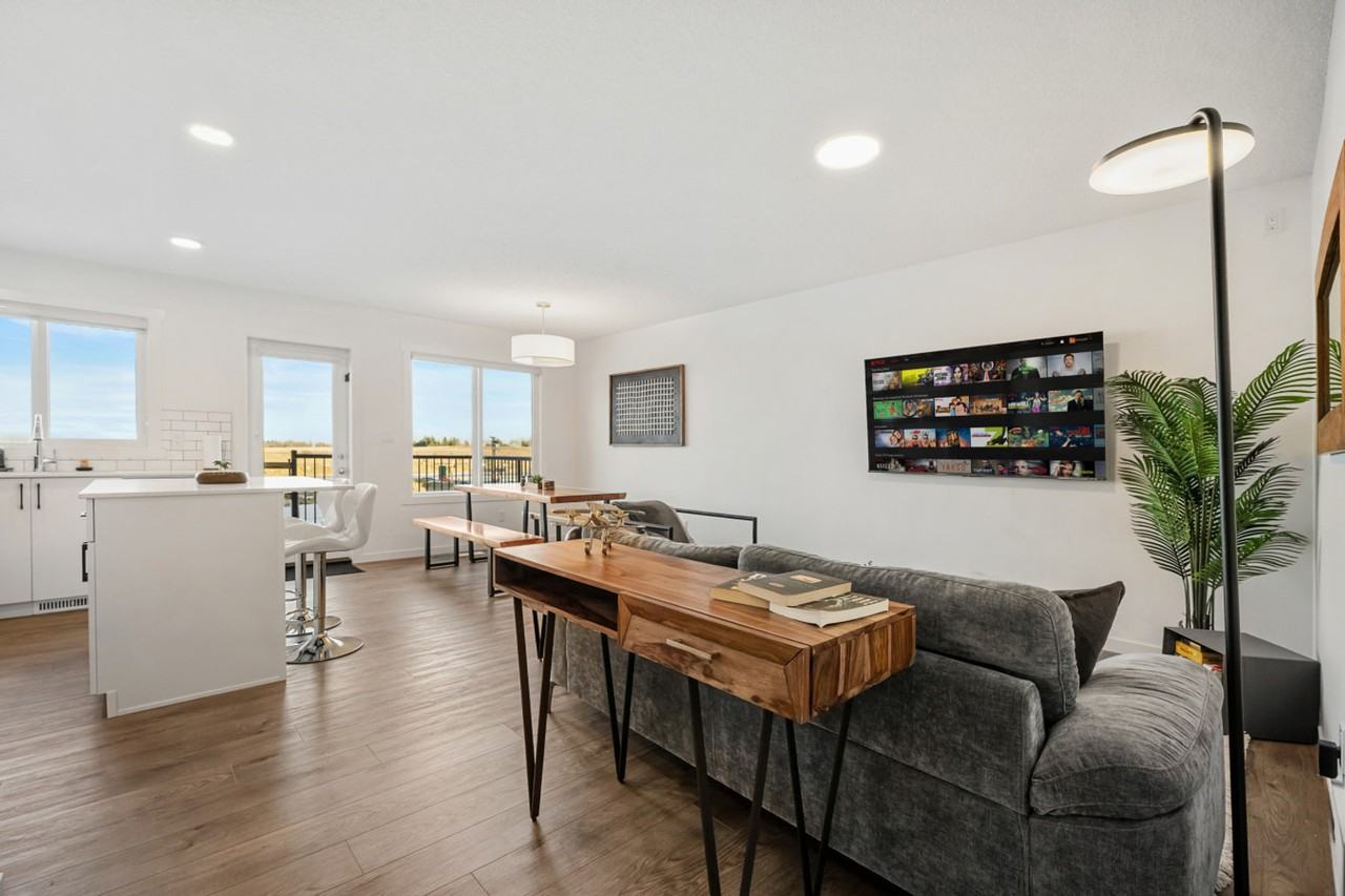 1430 Aster Way Nw #1355628P - Photo 2 of 44