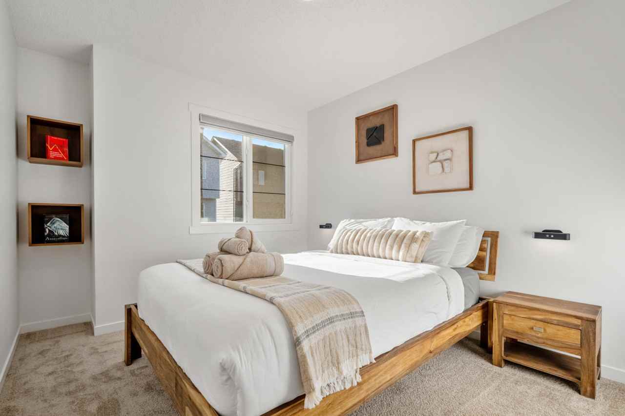 1430 Aster Way Nw #1355628P - Photo 7 of 46