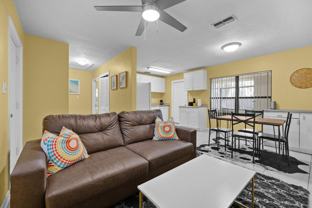 737 Se 4th Ave - Photo 1 of 1