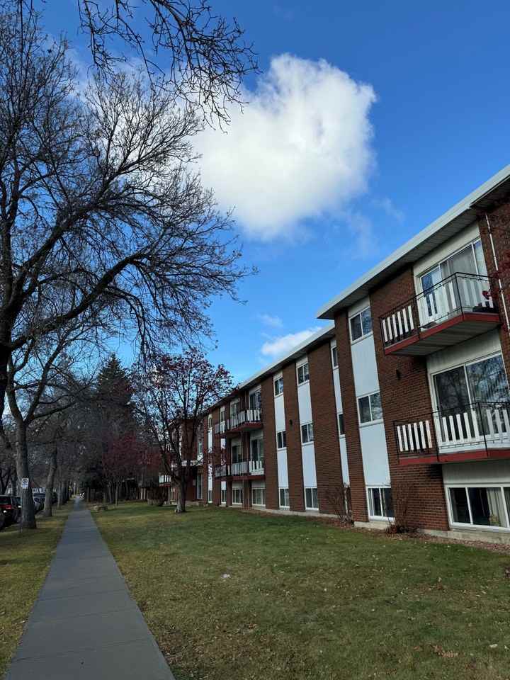 Vista on 78th - Photo 2 of 22