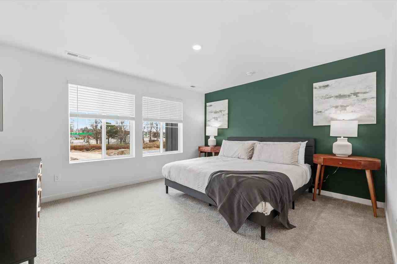 4226 W Perspective St #1364160P - Photo 7 of 43