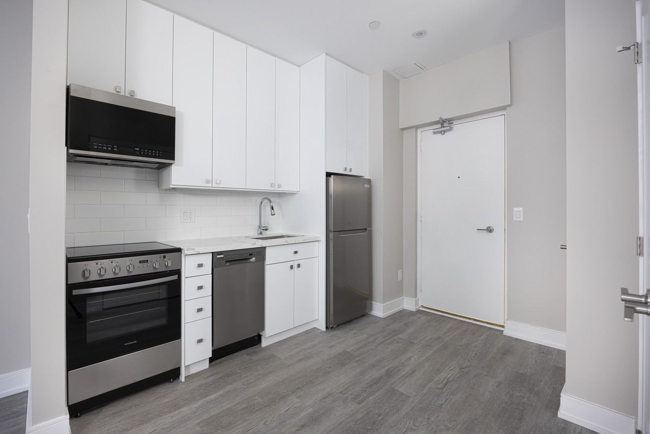 Blue Forest Apartments - Photo 4 of 22