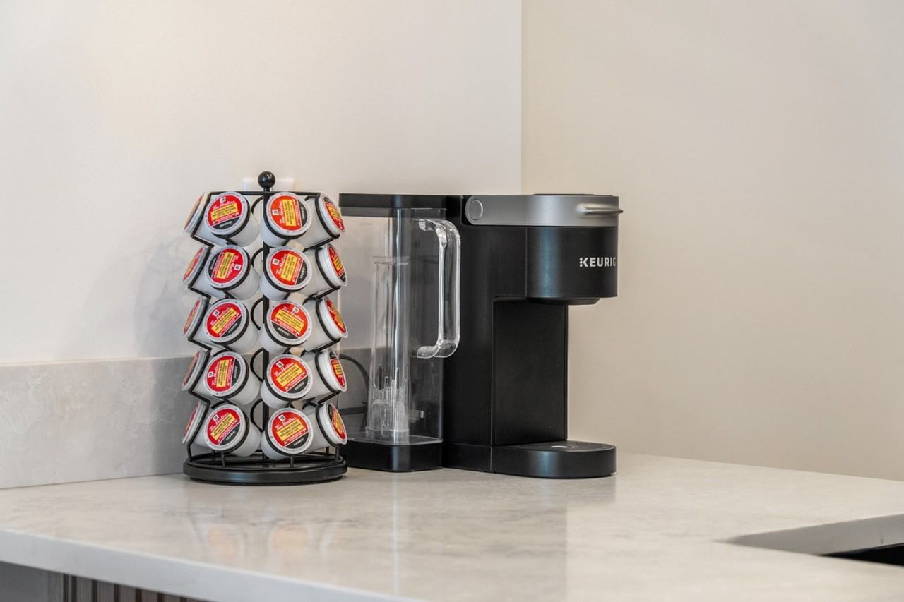 2550 Battleford Ave Sw #1314541P - Photo 6 of 35