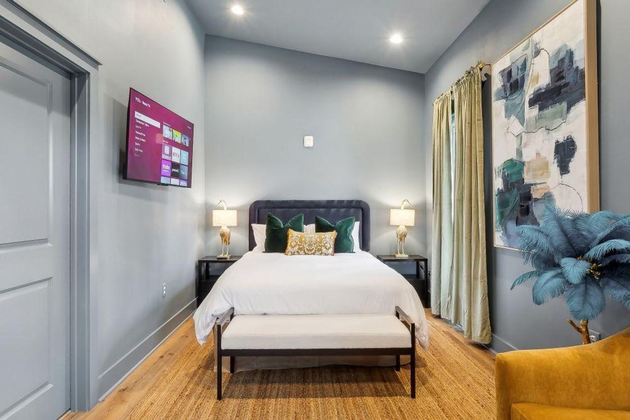 1738 N Rampart St #1369010P - Photo 6 of 12