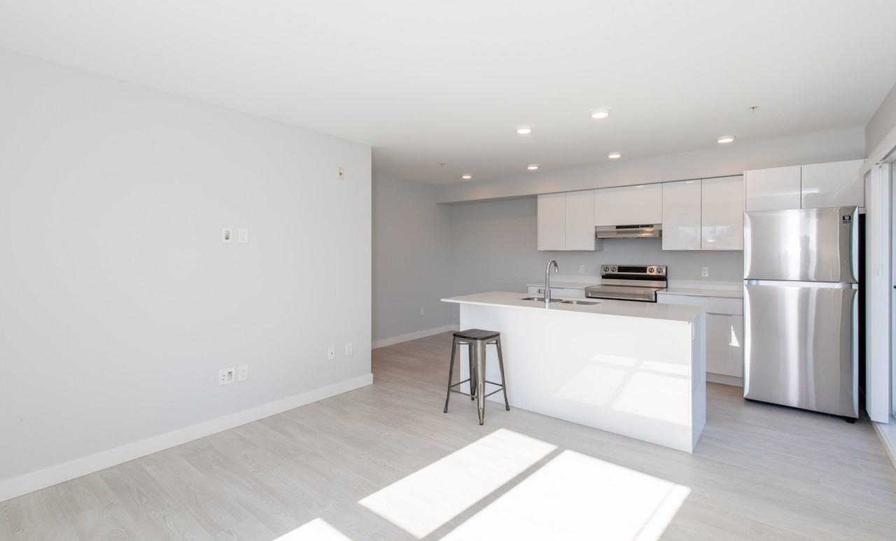 300 Government Street - Photo 5 of 40