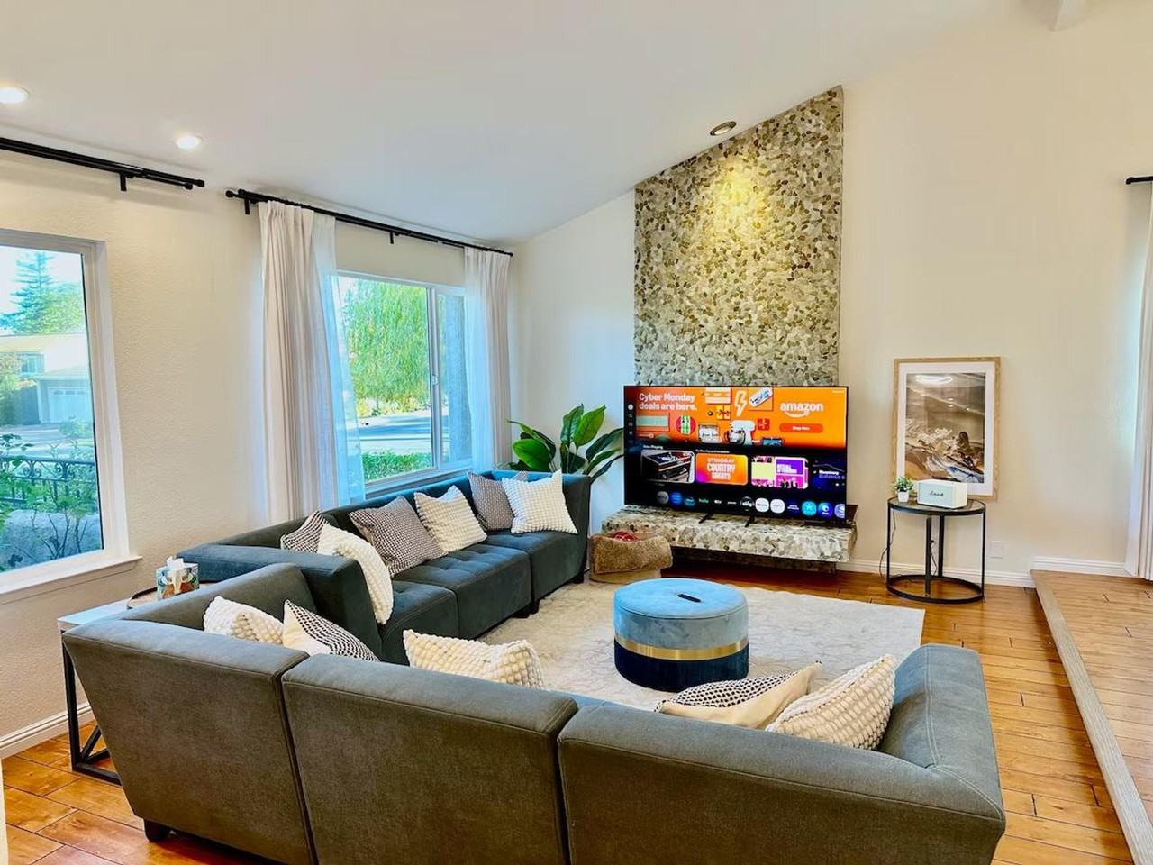 6505 Skyfarm Dr #1369413P - Photo 3 of 50